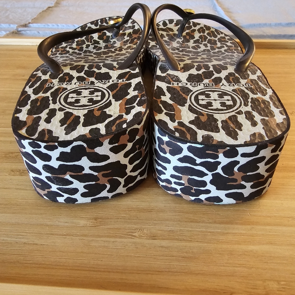 Sandals - Picture 4 of 4